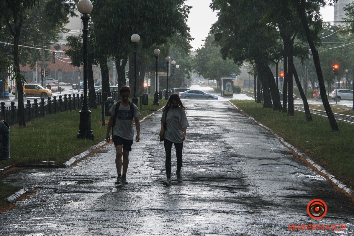 Злива в Дніпрі Злива в Дніпрі