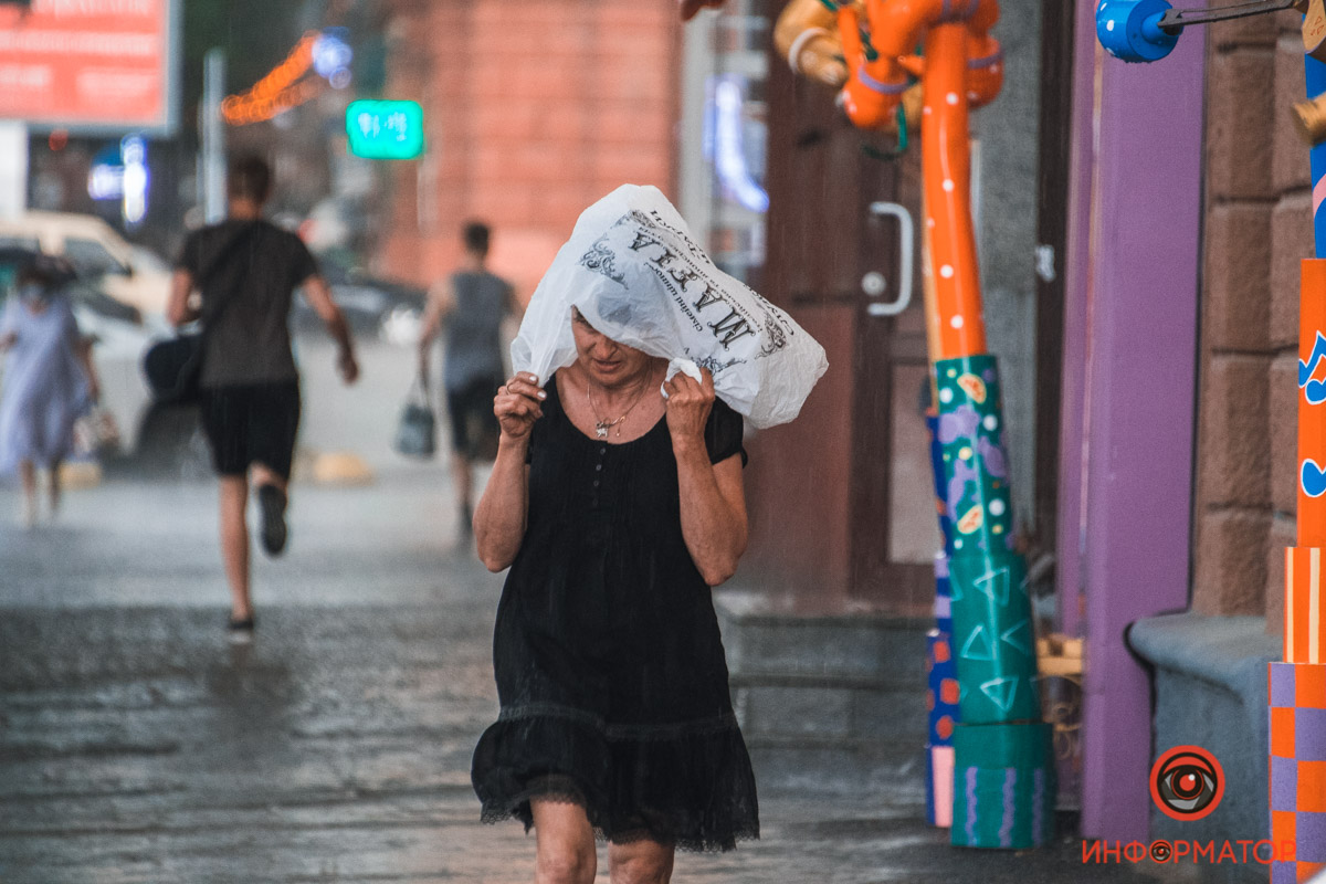 Злива в Дніпрі Злива в Дніпрі