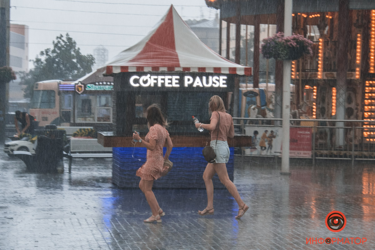 Злива в Дніпрі Злива в Дніпрі