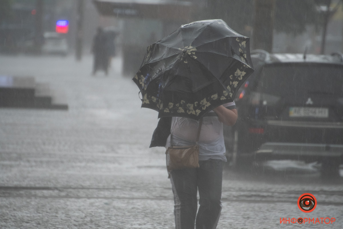 Злива в Дніпрі Злива в Дніпрі