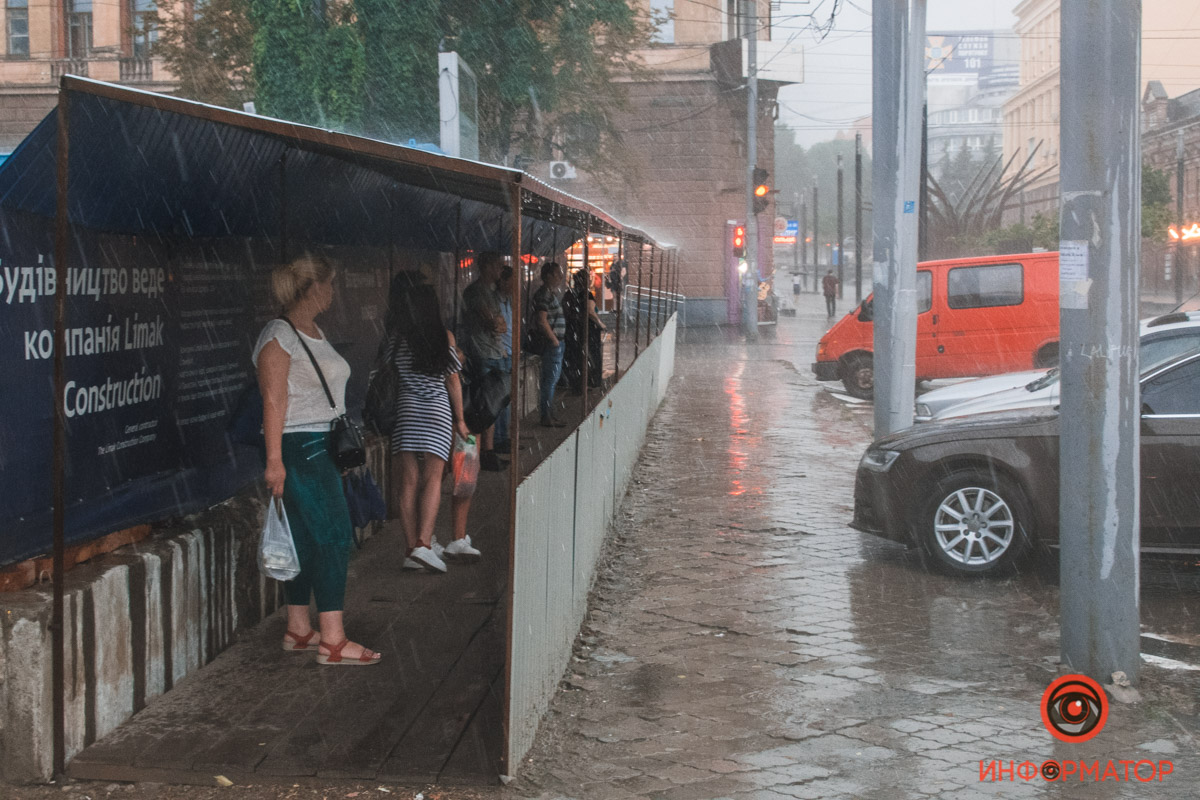 Злива в Дніпрі Злива в Дніпрі