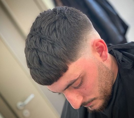 Короткі чоловічі стрижки 2020 – як підстригтися на літо: фото Короткі чоловічі стрижки 2020 – як підстригтися на літо: фото