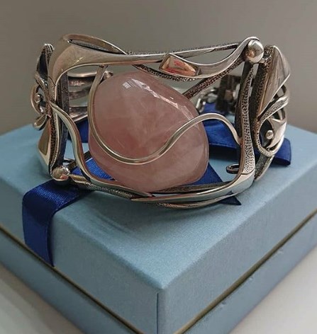 Модні прикраси 2020 на літо Модні прикраси 2020 на літо