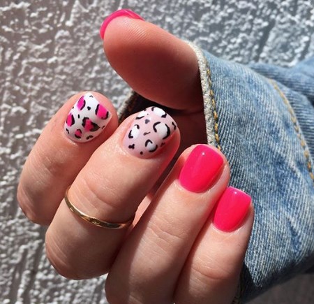 Літній манікюр на короткі нігті 2020 Літній манікюр на короткі нігті 2020