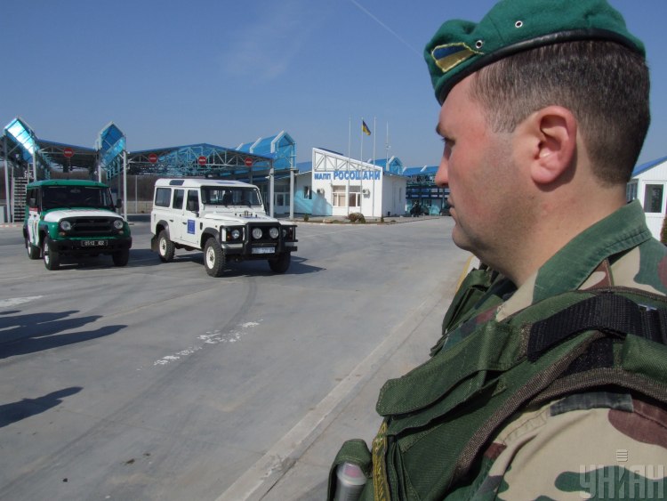 Україна відкрила ще 4 пункти пропуску на кордоні з Угорщиною Україна відкрила ще 4 пункти пропуску на кордоні з Угорщиною