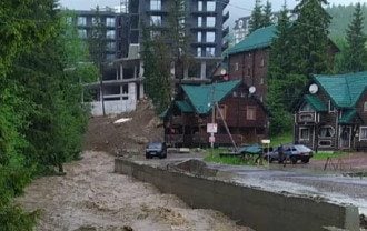 Синоптик: Погода в Україні залишається складною і небезпечною - але не скрізь Синоптик: Погода в Україні залишається складною і небезпечною - але не скрізь