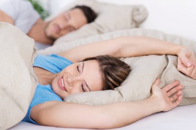 Погано спати на животі? Коротка відповідь - так.