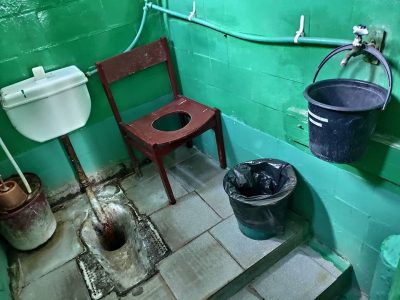 Опублікував шокуючі фото антисанітарії в обсерваторах Луганської області