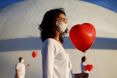 Астрологи поділилися, що у Близнюків майже всі закохуються – Гороскоп 2020  