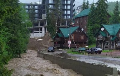 Синоптик: Погода в Україні залишається складною і небезпечною - але не скрізь Синоптик: Погода в Україні залишається складною і небезпечною - але не скрізь