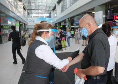 Карантин в Україні, як і в інших країнах світу, повністю не скасують через велику кількість випадків захворювання