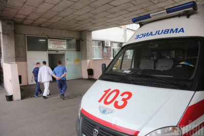 Температура под 39 градусов: в Кирилловке заболели десятки людей