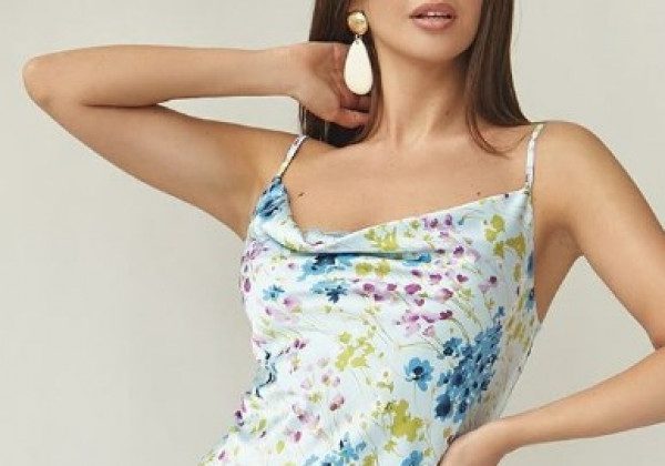 Ми не знаємо, яким буде літо, але в моді приголомшливі сукні з 90-х: фото