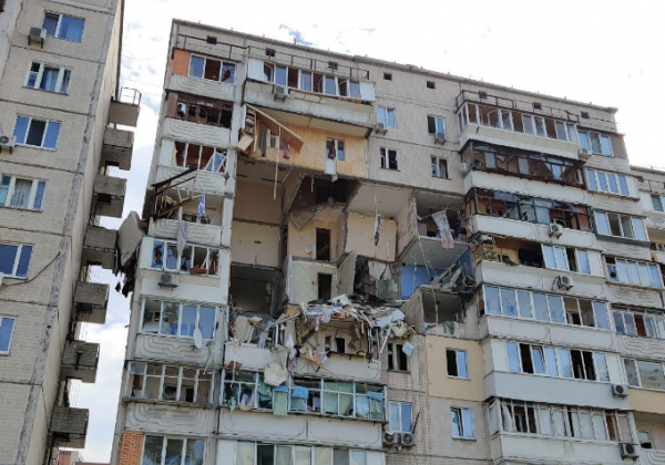 Дев'ятиповерхівку на Позняках демонтують, мешканців поселять в інтернаті - Кличко