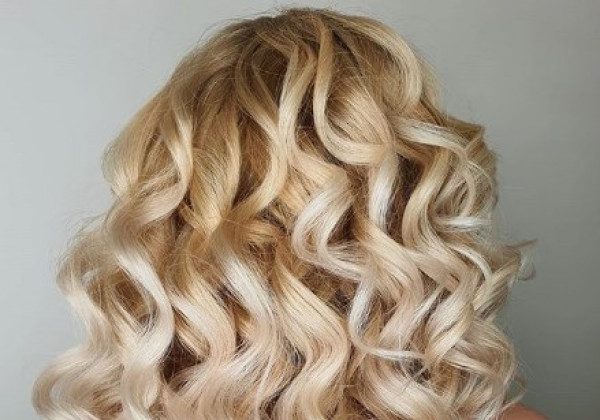 Погані зачіски, які люто псують волосся - фото