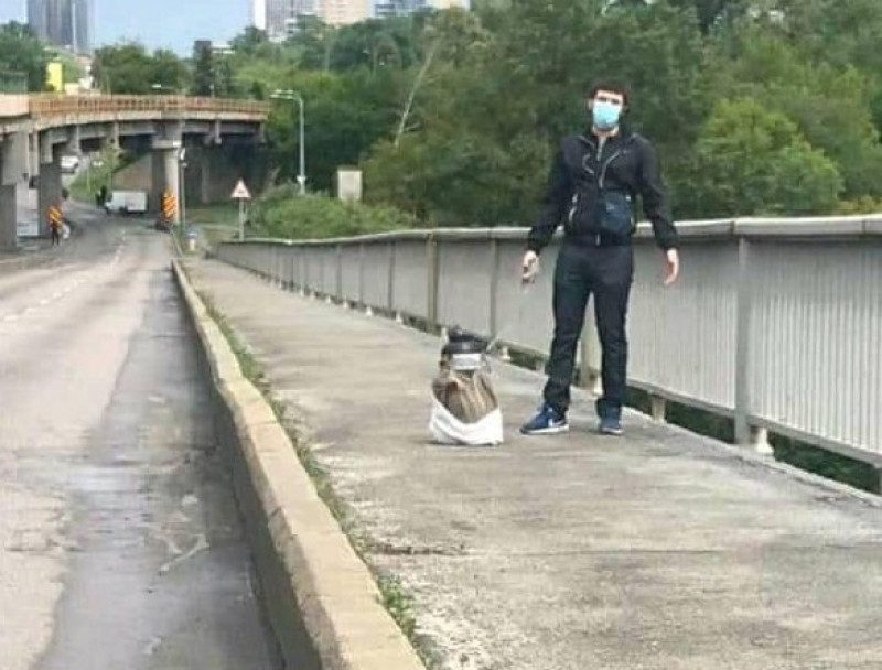 Мінувальника мосту Метро у Києві затримали - відео