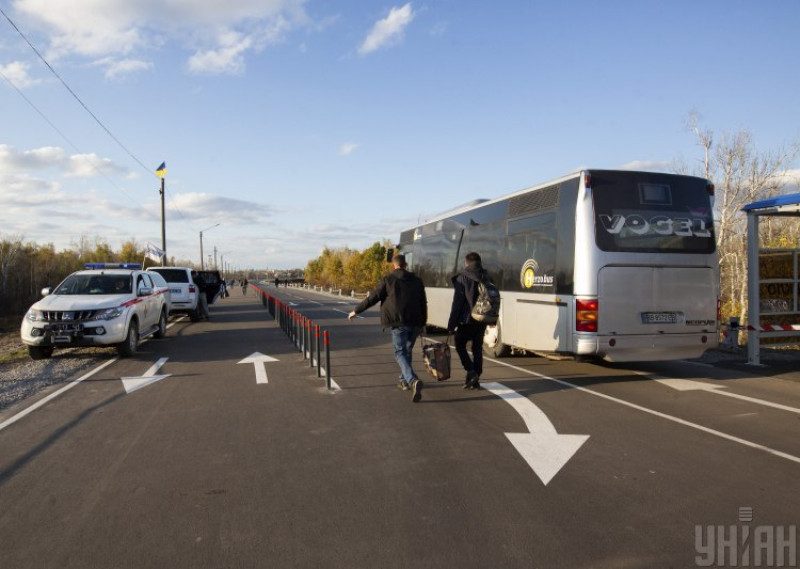 "Працювати не буде": бойовики відмовилися відкривати КПВВ в Станиці Луганській