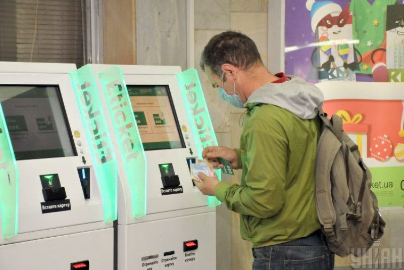 Кабмин составил новый график работы госучреждений: что изменилось