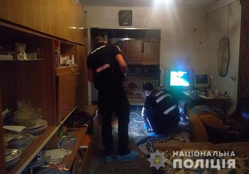 По-звірячому побив до крові: у Києві 6-річного хлопчика намагався вбити його п'яний хрещений