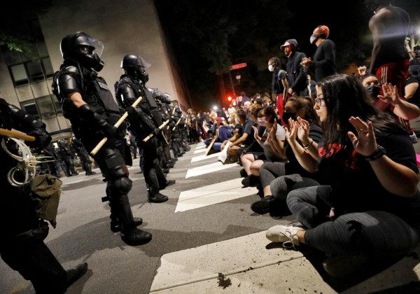 протести в США