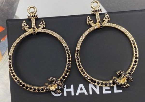 Модные украшения 2020 на лето