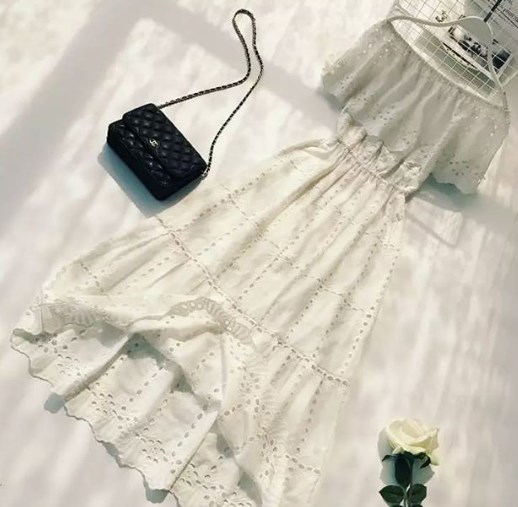 Сукні з відкритими плечима