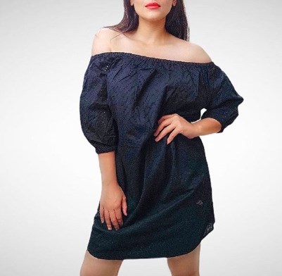 Сукні з відкритими плечима