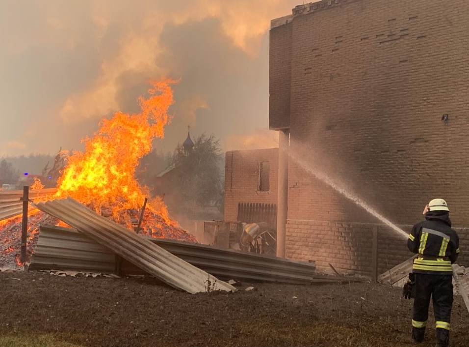 Масштабные пожары на Луганщине: названа возможная причина