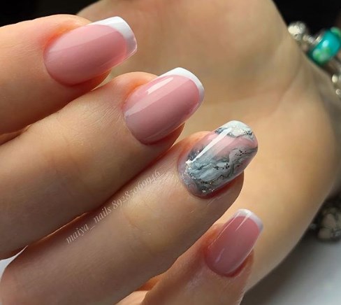 Французький манікюр з малюнком