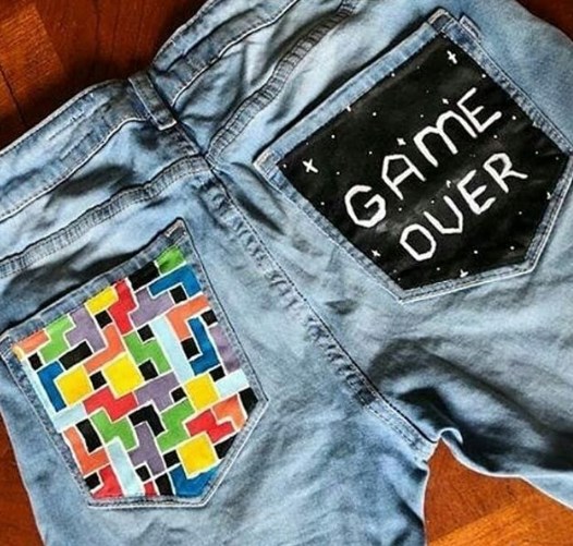 Джинсы с росписью 2020