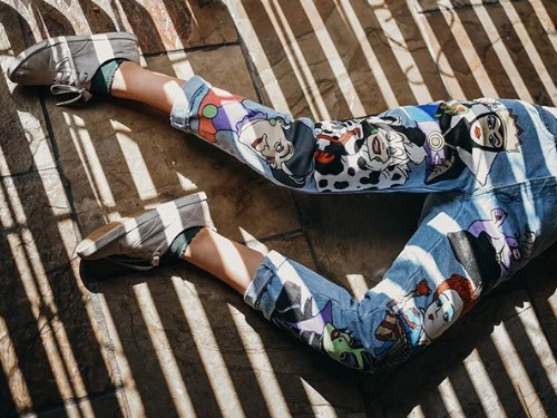 Джинсы с росписью 2020