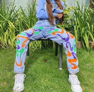 Джинсы с росписью 2020