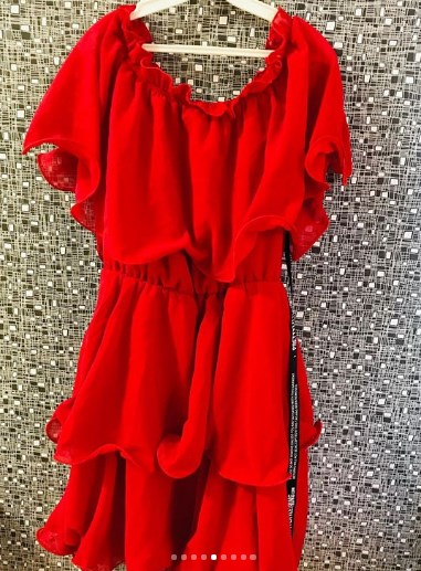 Модні сукні з воланами