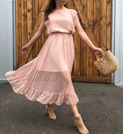 Модні сукні з воланами