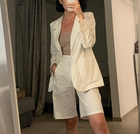 Костюми з шортами 2020