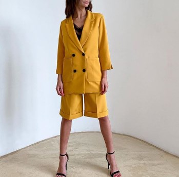 Костюми з шортами 2020