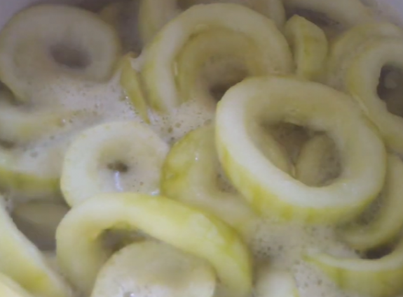 Незвичайні кабачки швидко варяться – Кабачки як ананас на зиму Незвичайні кабачки швидко варяться – Кабачки як ананас на зиму