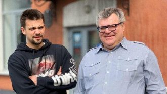 Віктор Бабарико і його син Едуард (ліворуч) Віктор Бабарико і його син Едуард (ліворуч)
