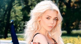 Алина Гросу