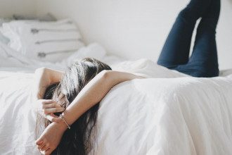 Культури по всьому світу вважають, що спати ногами до дверей не можна/Pixabay Культури по всьому світу вважають, що спати ногами до дверей не можна/Pixabay