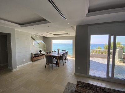 Шарій показав фото дорогого будинку в Іспанії