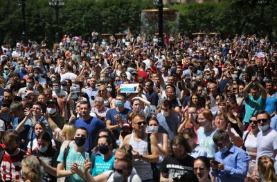 Антипутінські протести в Хабаровську зібрали за різними оцінками від 30 до 60 тисяч осіб  