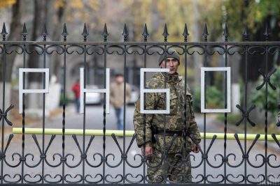 Журналісти з'ясували, що п'ятьом нардепам загрожують санкції РНБО, зокрема, через подвійне громадянство Журналісти з'ясували, що п'ятьом нардепам загрожують санкції РНБО, зокрема, через подвійне громадянство