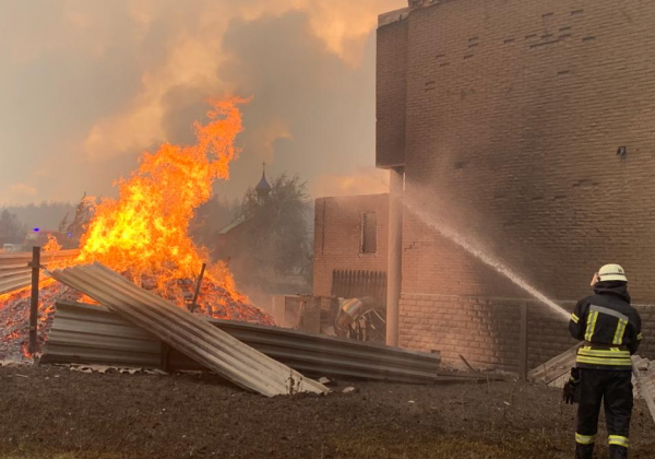 Масштабні пожежі на Луганщині: названо можливу причину