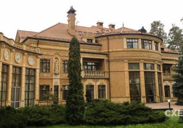 Мармур, басейн та ліфт: опубліковано фото резиденції Зеленського в Конча-Заспі