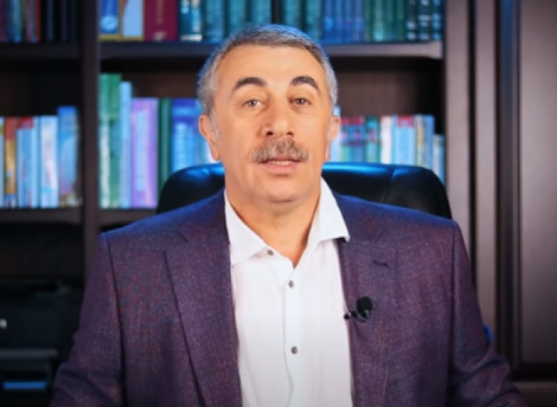 Комаровський детально розповів, як видалити скалку