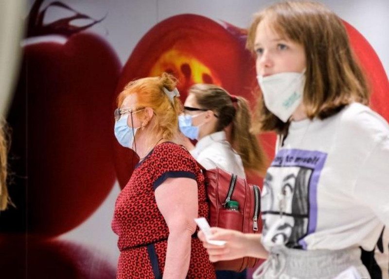 Половина України - у "червоній" зоні: кому не світить пом'якшення карантину