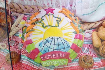 Беларусь - вкусный тортик, который все хотят скушать. Даже Украина