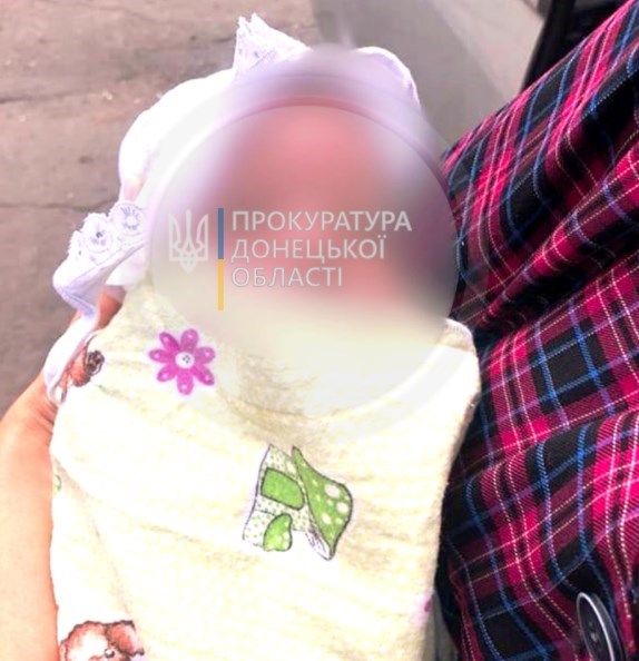 На Донетчине девушка пыталась продать своего грудного ребенка