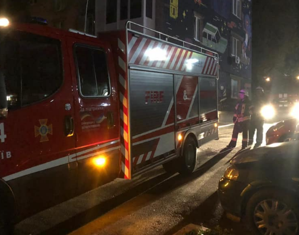 Гео Лерос раскрыл подробности поджога своего авто Гео Лерос раскрыл подробности поджога своего авто